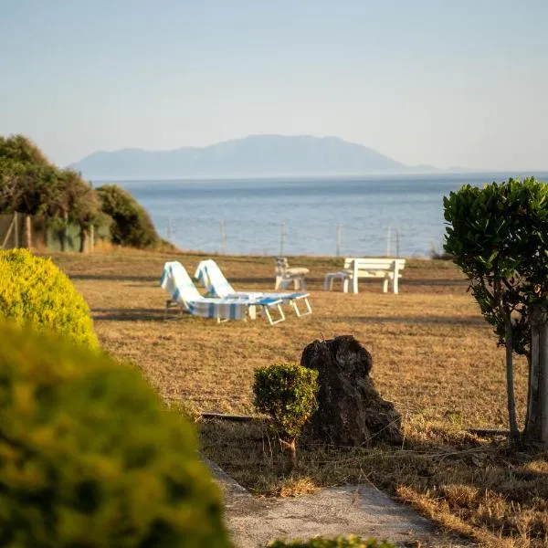 Villa Anestaki by the sea, hotel in Mesimvría