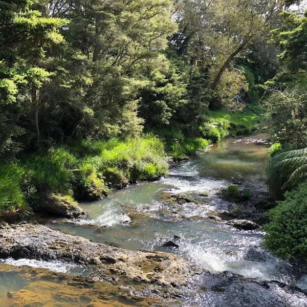 Cone Hill Farmstay - with bush and river walks - 80 sqm self contained, hotel v destinaci Hamilton