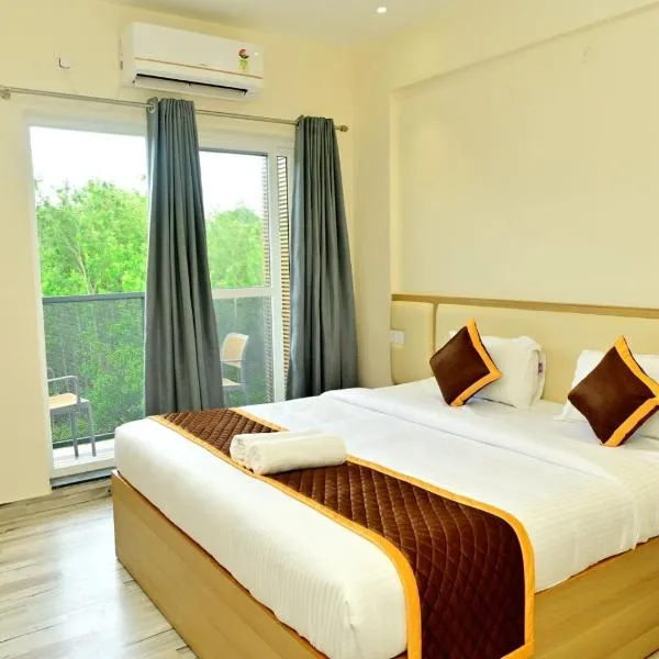 HOMETOWN Sharu's Inn A Luxury Hotel, hotel in Chikmagalūr