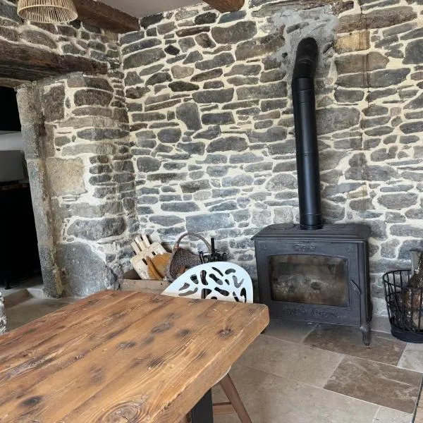 Ancienne épicerie, hotel in Prades-dʼAubrac