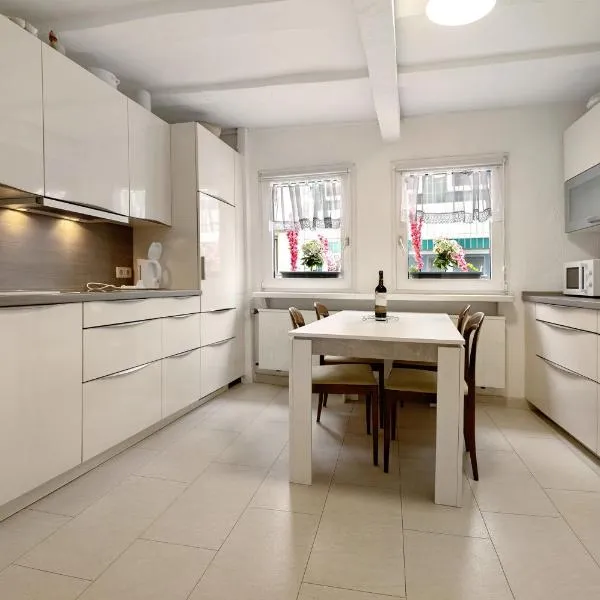 Ferienhaus bei Reichsburg Cochem，科赫姆的飯店