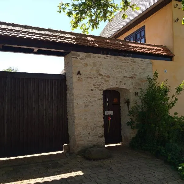 Ferienwohnung Saalekoje, hotel v destinaci Halle