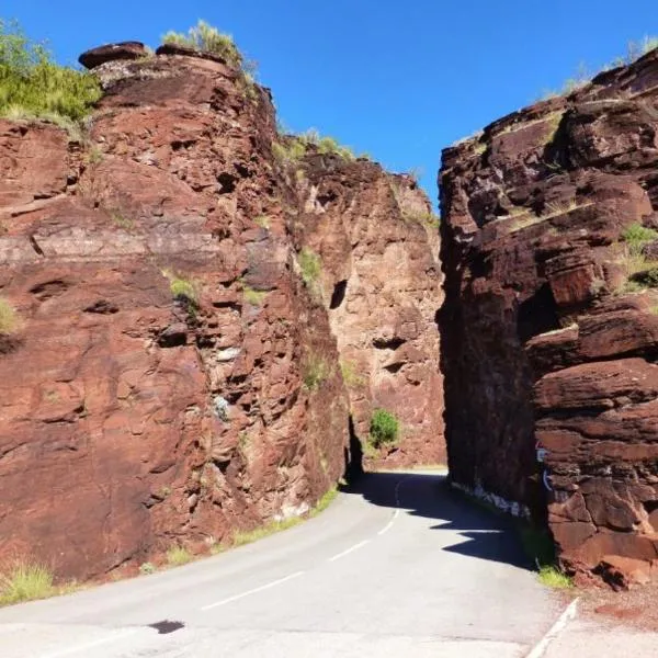 Magnifique Camping Car Integral aux Gorges de Daluis, хотел в Гийом