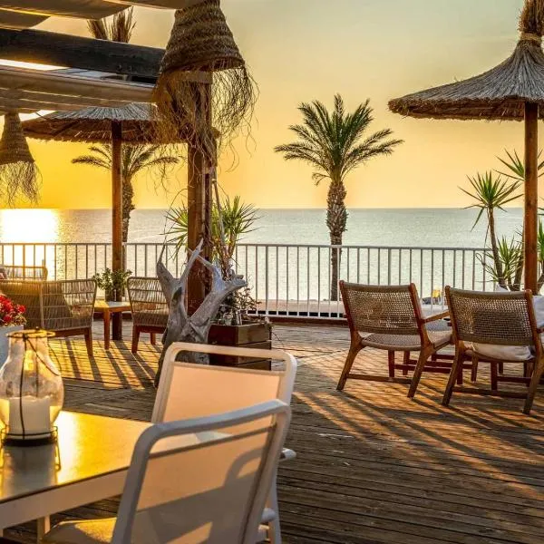 Bleu Mer Duplex & Suites, hotel v destinaci Saint-Cyprien