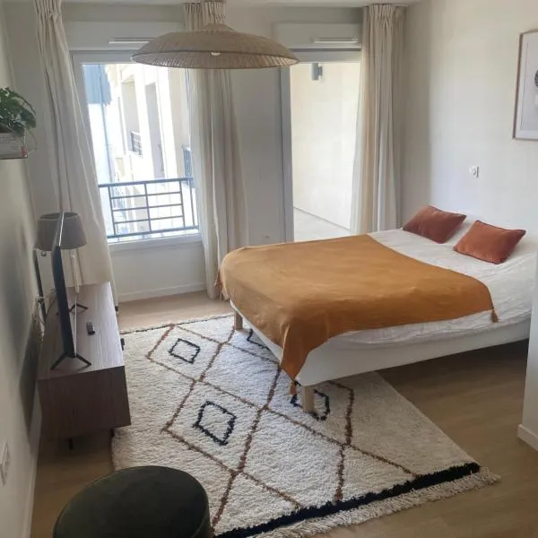 CAZAM Paris Saint Ouen, khách sạn ở Saint-Ouen