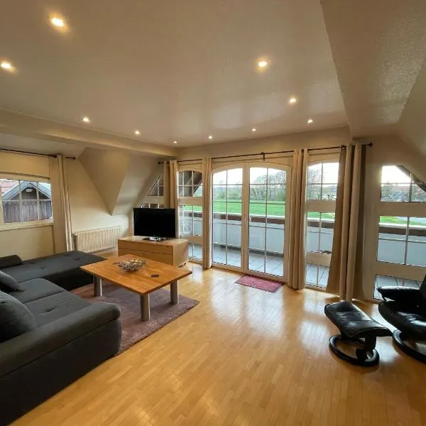 Großzügige Ferienwohnung für bis zu 4 Personen mit Balkon, hotel sa Capelle