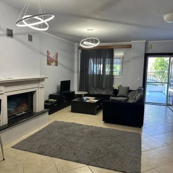 Pefka Apartment, hotel Péfka városában