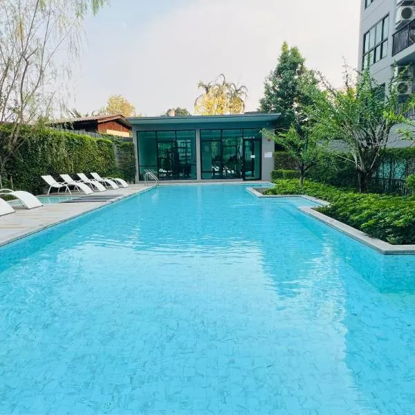 Near nimman Maya swimming pool condo1BR, ξενοδοχείο στο Τσιάνγκ Μάι