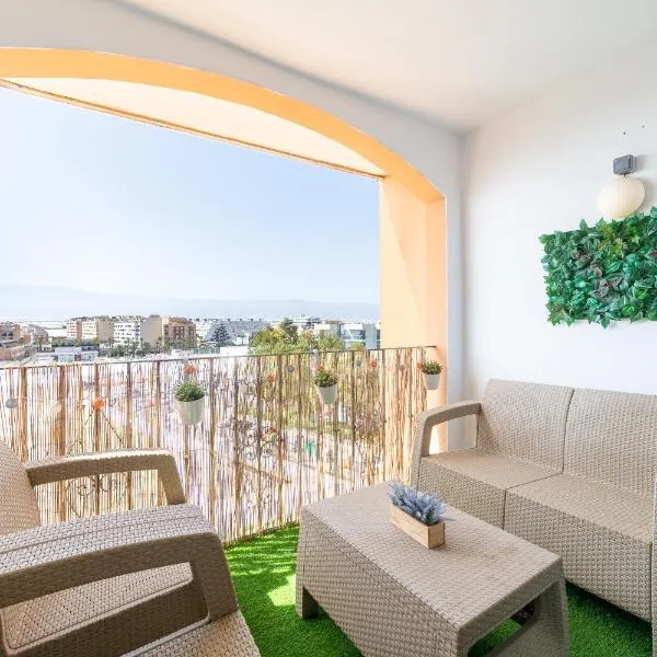 Apartamento residencial Fénix, hotel en Roquetas de Mar