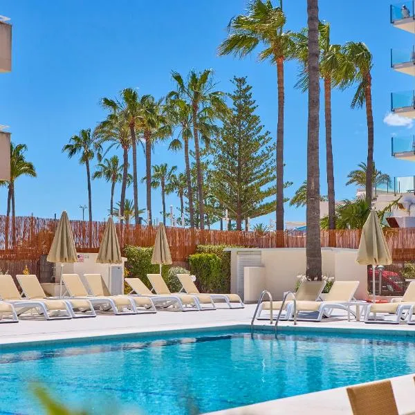 Universal Hotel Bikini, hotel em Cala Millor