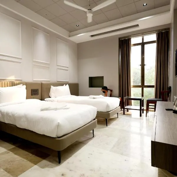 Hotel Statusinn, Ichalkaranji，Ichalkaranji的飯店