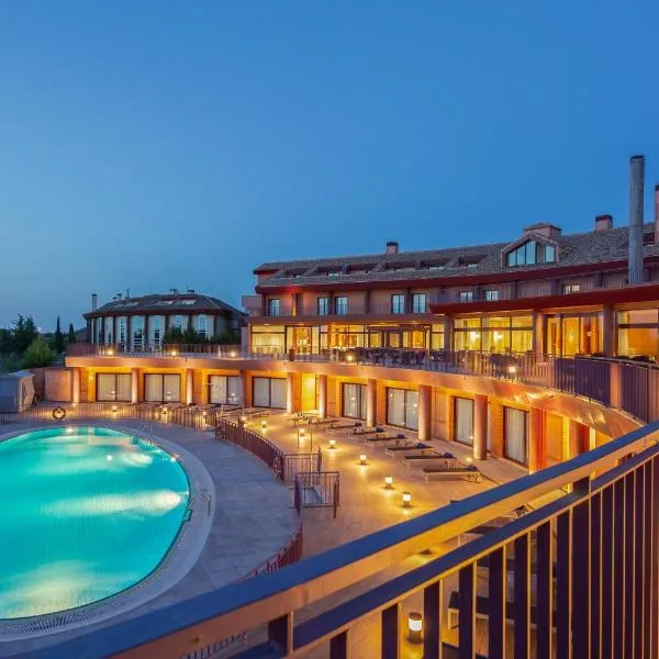 Exe Layos Golf, hotel v destinaci Layos