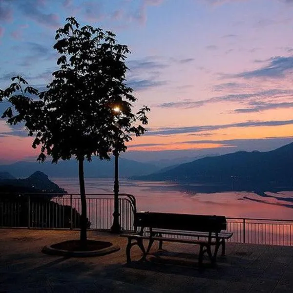 Appartamento IL Tulipano, hotel v destinácii Brezzo