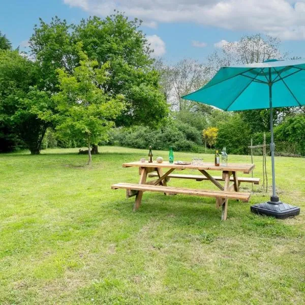 Cornouaille / Domaine la Blanche Hermine, hotel u gradu 'Plounérin'