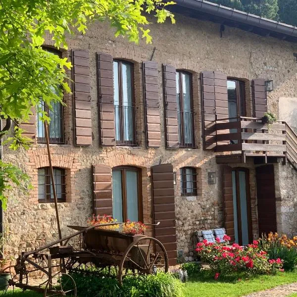 Al vecchio fienile, hotel v destinaci Fagagna