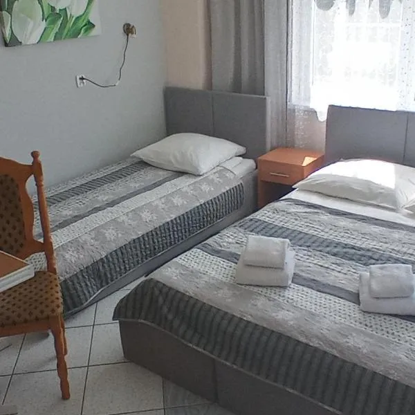 Pokoje gościnne Akacja Resko, hotel en Dźwirzyno