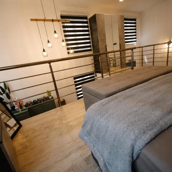 Duplex Modern House , Centrally located, hotel v destinaci Cospicua