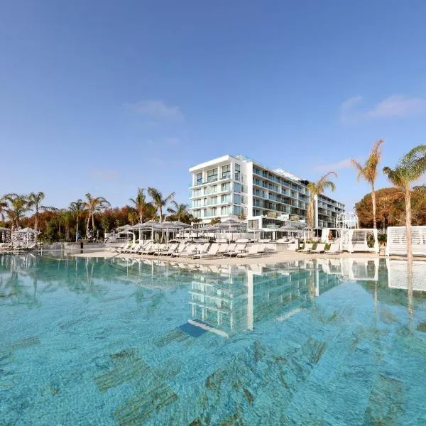 BLESS Hotel Ibiza - The Leading Hotels of The World, hotel v destinaci Es Caná