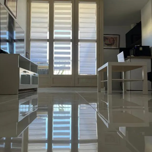 Studio en résidence avec parking, hotel v destinaci Cap d'Agde