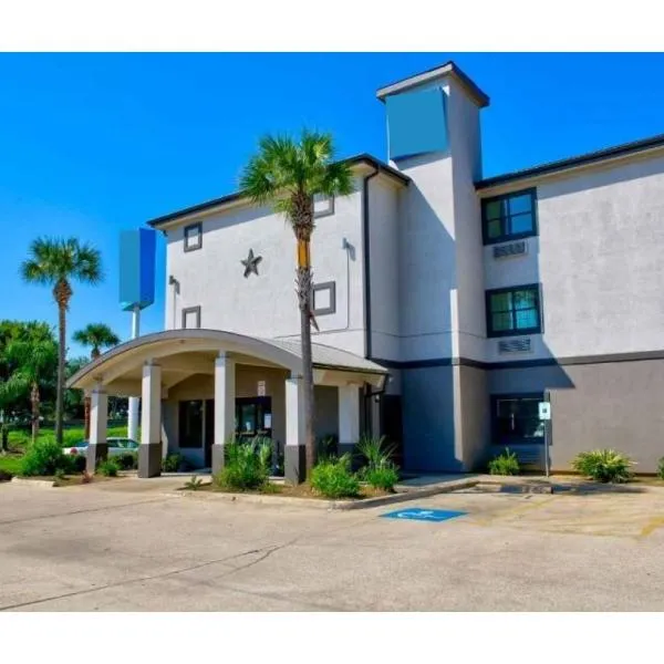 OYO Townhouse Beaumont Medical Center Area, hotel in Lumberton