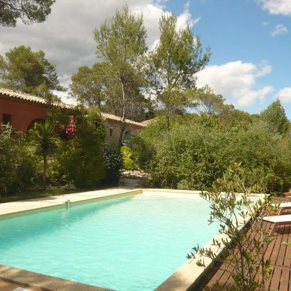 L'Ostal du Pic St Loup, hotel v destinaci Saint-Jean-de-Cuculles