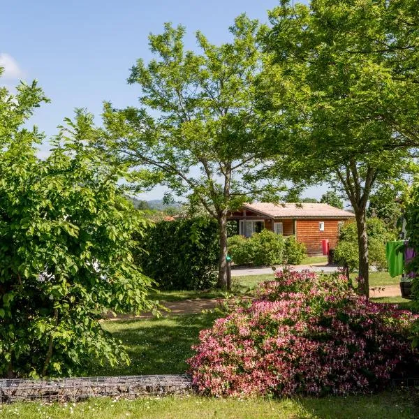 Camping Onlycamp Pierre & Sources, hotel v destinaci Volvic