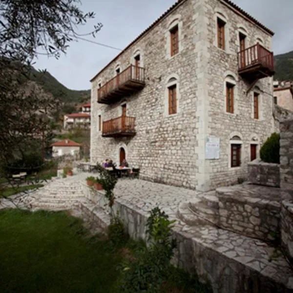 Theoni's House, hotel in Livartzi