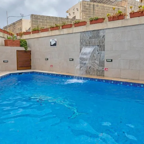 5 Bedroom Holiday Home with Private Pool, hotel en Xewkija