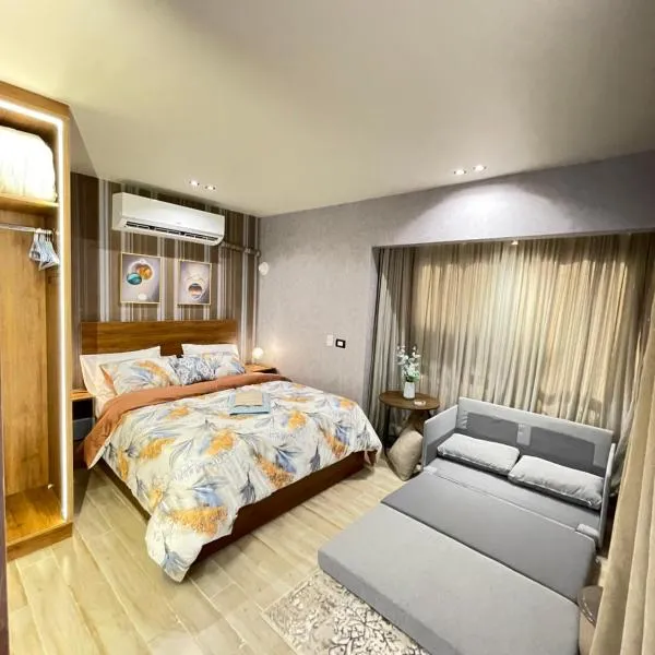 Luxury Studio House Suite 1200-6, hotel a Ciutat 6 d'Octubre
