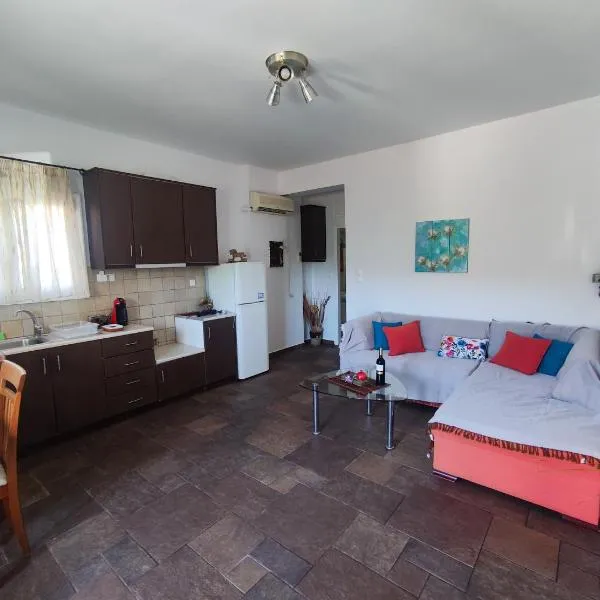 Portolos Apartments - Filiatro, hotel em Vathi