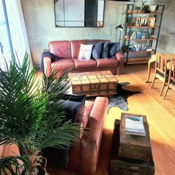 Apartment 3 - Haddin Court - Industrial Glam, hotel v destinaci Blenheim