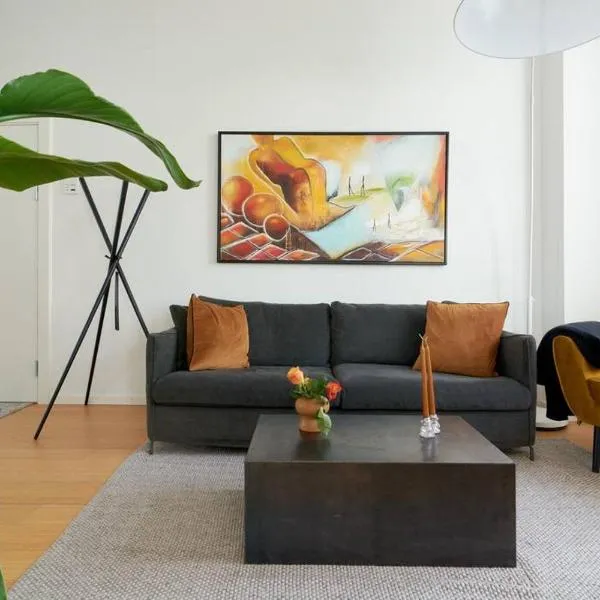 Top Location - Citycenter - Balcony, hotel in Copenhagen