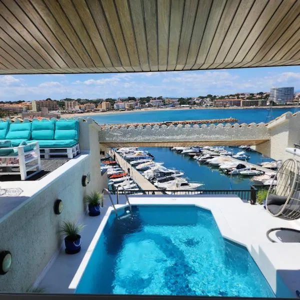 Solo Atico Guest Suites, hotel in L'Escala