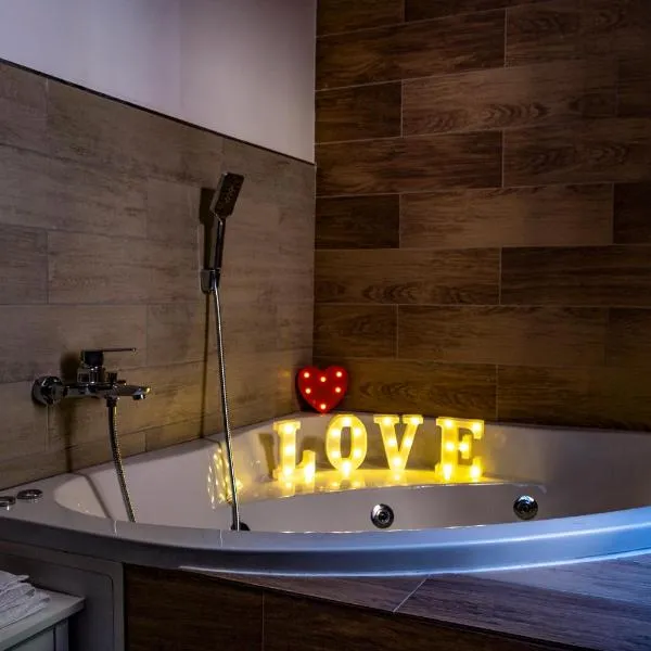 Luluxuryhouse, hotel v destinaci Trevignano Romano