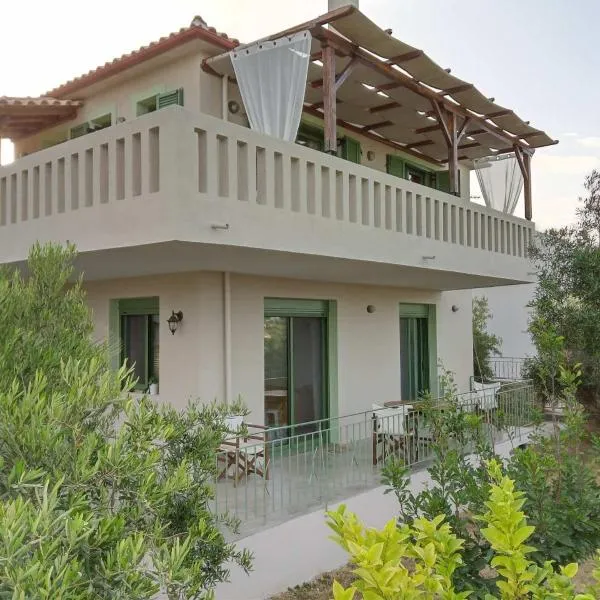 Boucamvillia's Luxury House, hotel in Alonnisos Old Town