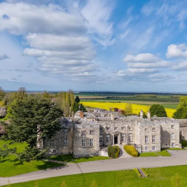 Hazlewood Castle & Spa, hótel í Wetherby