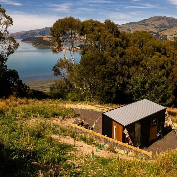 Kūkupa Puni at Akaroa Lavender by Tiny Away, hotel v destinaci Duvauchelle