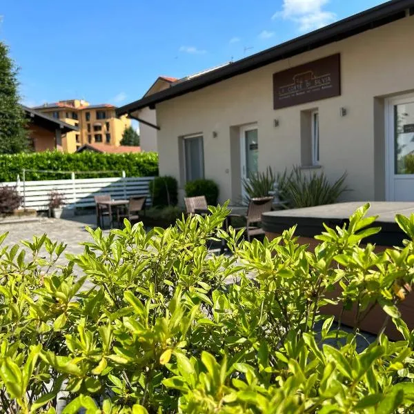 La corte di Silvia – hotel w mieście Sesto Calende