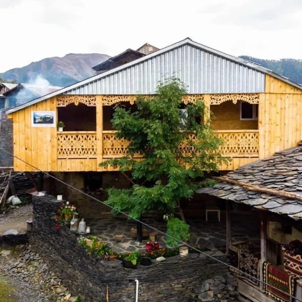 Above the Clouds, hotell sihtkohas Tusheti