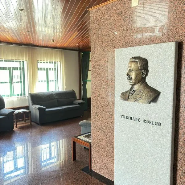 Hotel Trindade Coelho, готель у місті Estação do Mogadouro