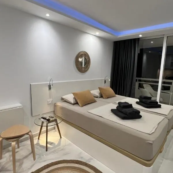 Tenerife Sea View Sun Beach Apartment 220, hotel v destinaci Playa Fañabe