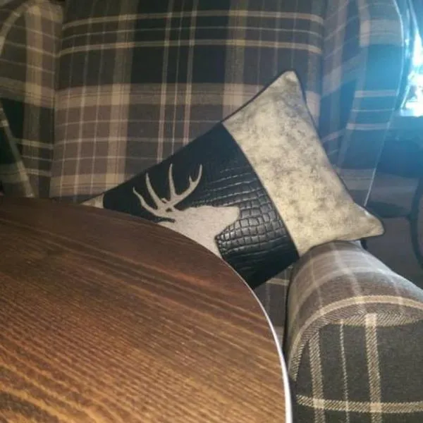 Lauriston Hotel、アードロッサンのホテル