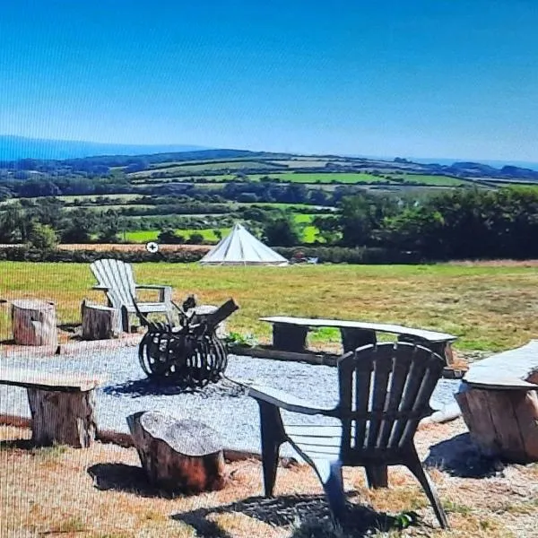 Summit Camping Kit Hill Cornwall Panoramic Views Pitch Up or book Bella the Bell Tent, hotel a Callington