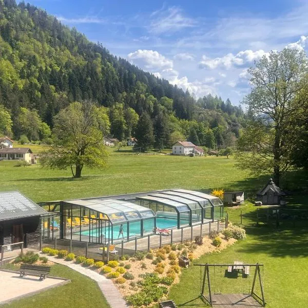 Gite Roche Des Ducs Piscine toute l'année, Spa Sauna Hammam Accès Illimité, hotel a Rochesson