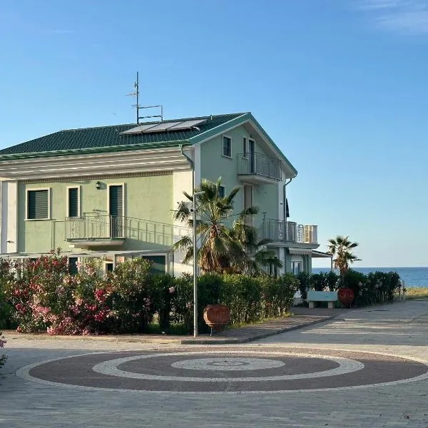 Green House Beach, hotel v destinaci Mandatoriccio Marina