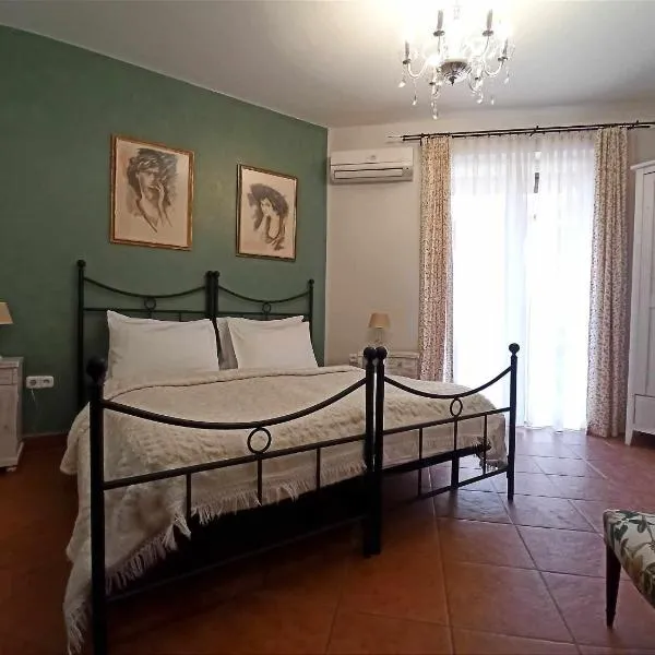 Villa Toscana, hotel Nagyhegyesen