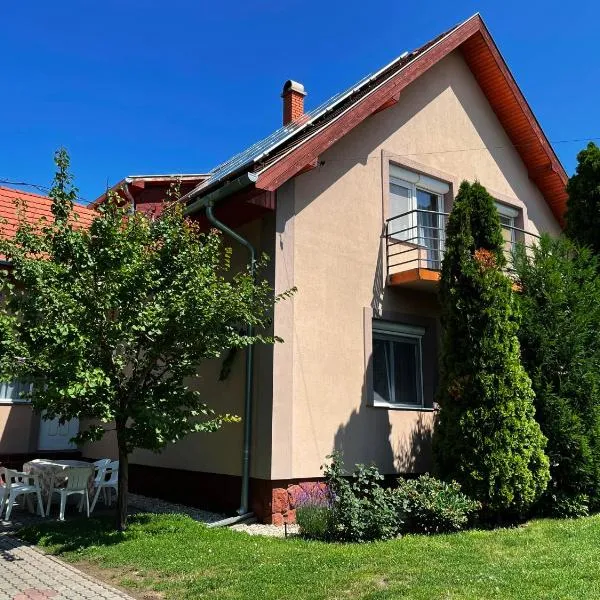 Lavender Apartment, hotel Siófokon