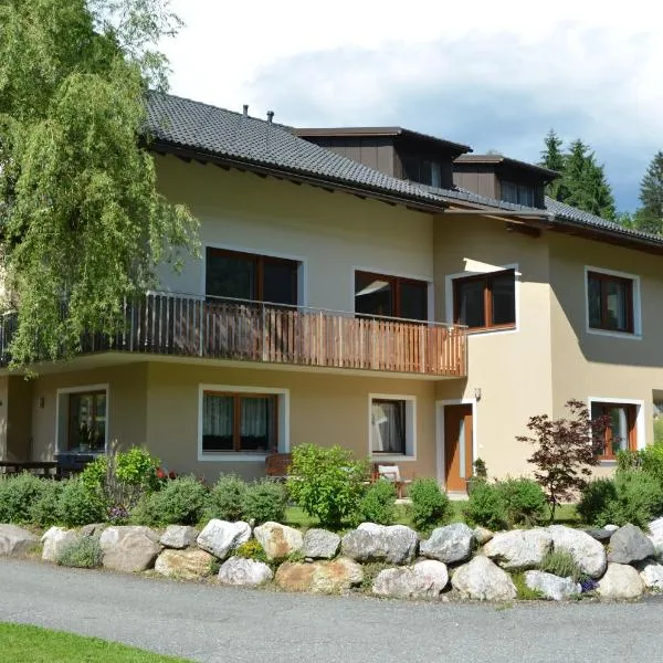 Rauterhof, hotel v Hermagoru