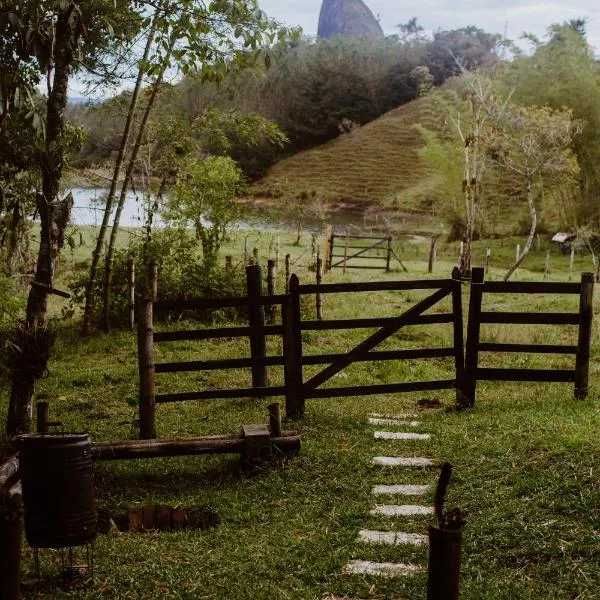 Refugio Selvatico, hotel v destinaci Guatapé