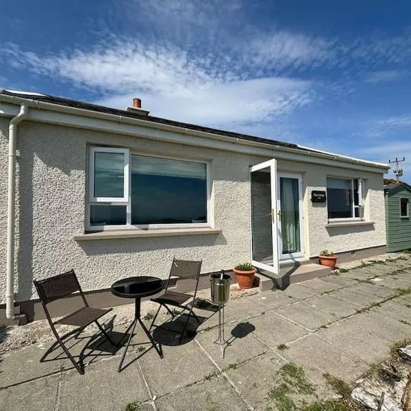 Stunning Rathlin cottage, hotel v destinaci Rathlin Island